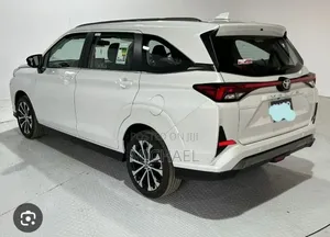 Toyota Veloz 1.5 CVT FWD 2023 White