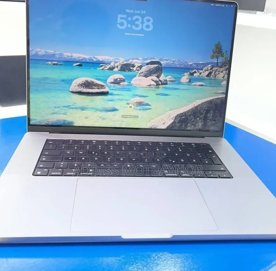 New Laptop Apple MacBook Pro 2021 M1 16GB Intel Core i7 SSD 512GB