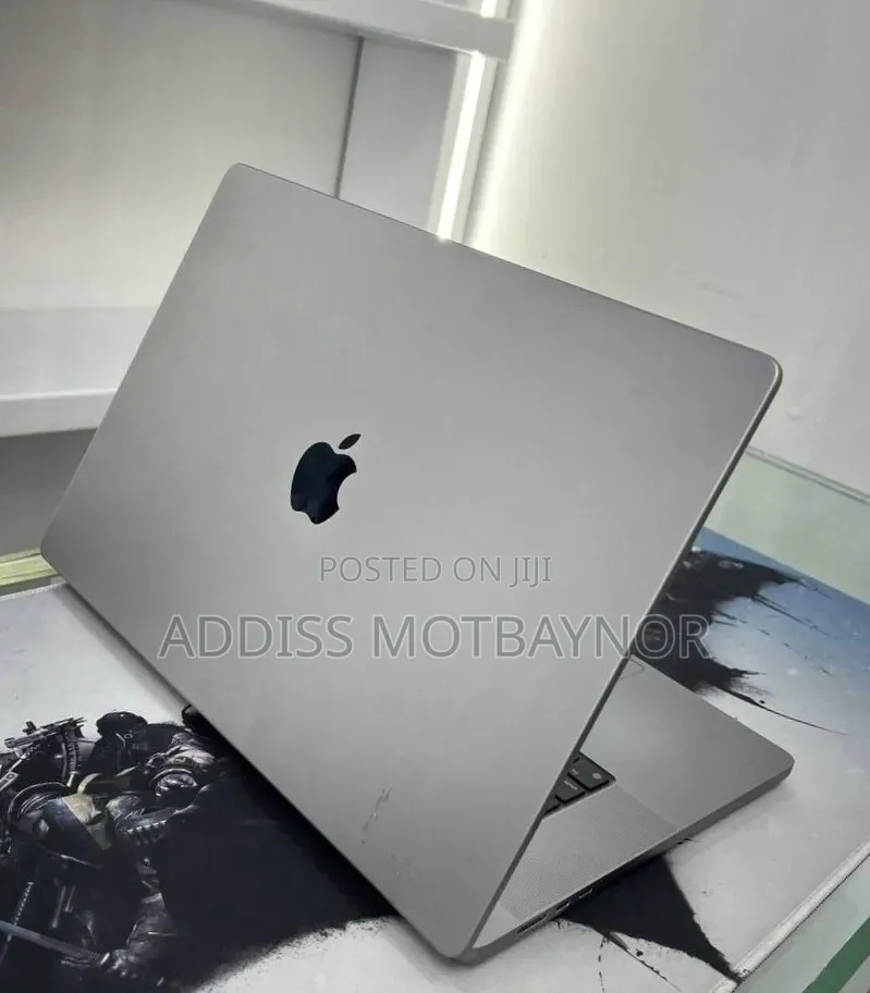 New Laptop Apple MacBook Pro 2021 M1 16GB Intel Core i7 SSD 512GB