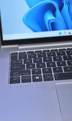 New Laptop HP EliteBook 840 G10 16GB Intel Core i7 SSD 512GB