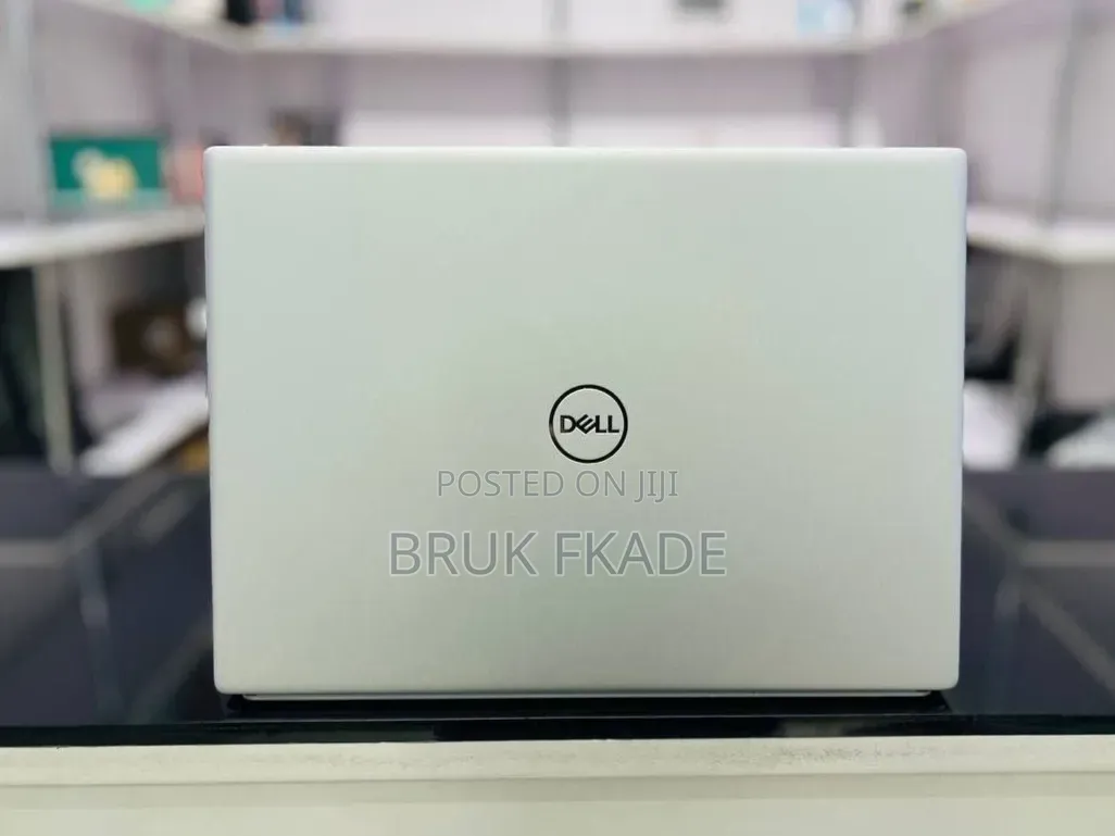 New Laptop Dell Inspiron 15 16GB Intel Core i5 SSD 512GB