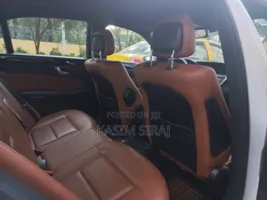 Mercedes-Benz E200 2014 Silver