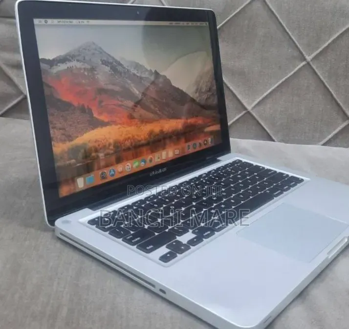 New Laptop Apple MacBook Pro 2012 4GB Intel Core i5 HDD 320GB