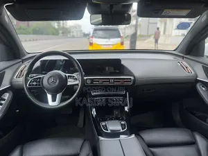 Mercedes-Benz EQC EQC400 4MATIC 2022 White