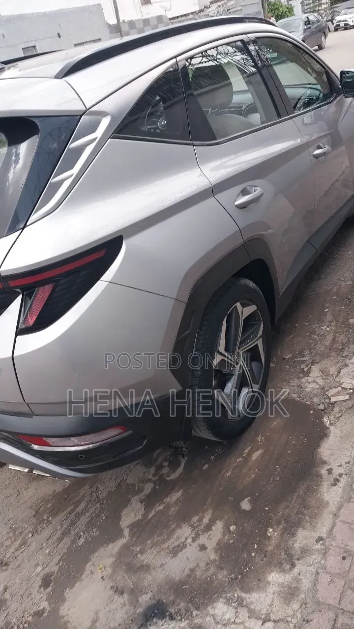 Hyundai Tucson 2021 Silver