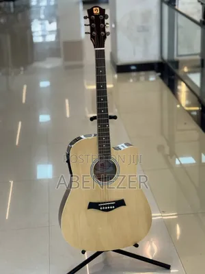 Voangoa Semi Acostic Guitar