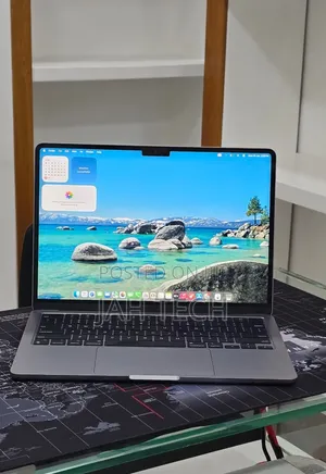 New Laptop Apple MacBook Air 2022 M2 16GB Apple M2 SSD 256GB