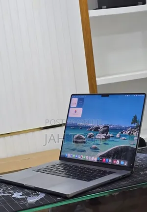 New Laptop Apple MacBook Air 2022 M2 16GB Apple M2 SSD 256GB