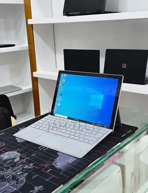 New Laptop Microsoft Surface Pro 7 16GB Intel Core i5 SSD 256GB
