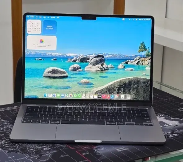 New Laptop Apple MacBook Air 2022 M2 16GB Apple M2 SSD 256GB