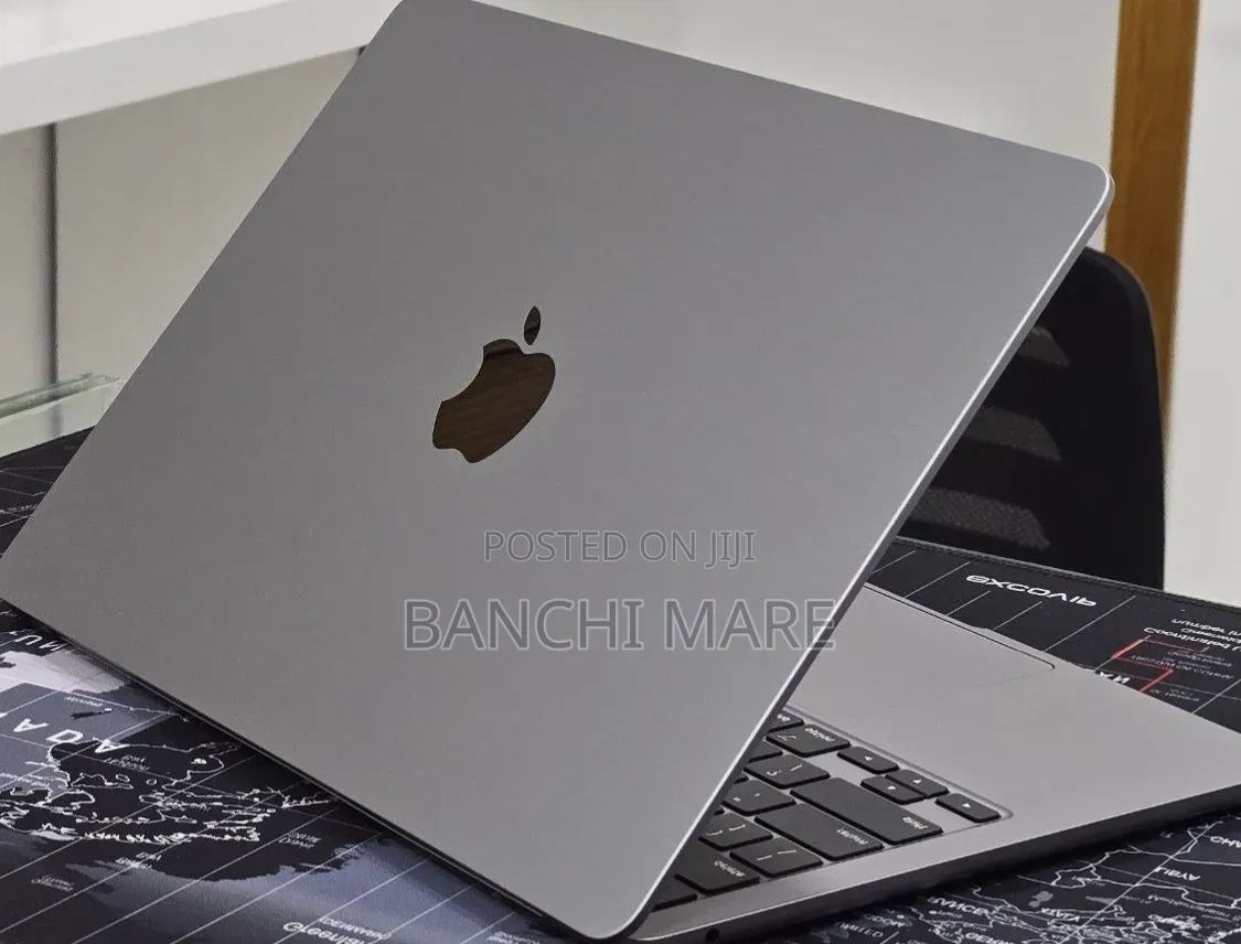 New Laptop Apple MacBook Air 2022 M2 16GB Apple M2 SSD 256GB
