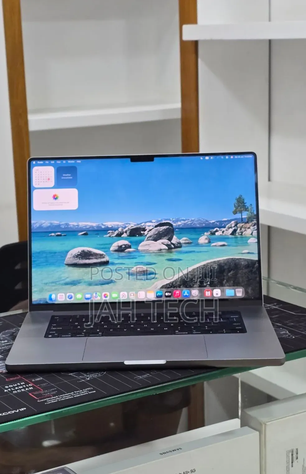 New Laptop Apple MacBook Pro 2021 M1 32GB Apple M1 Pro SSD 512GB