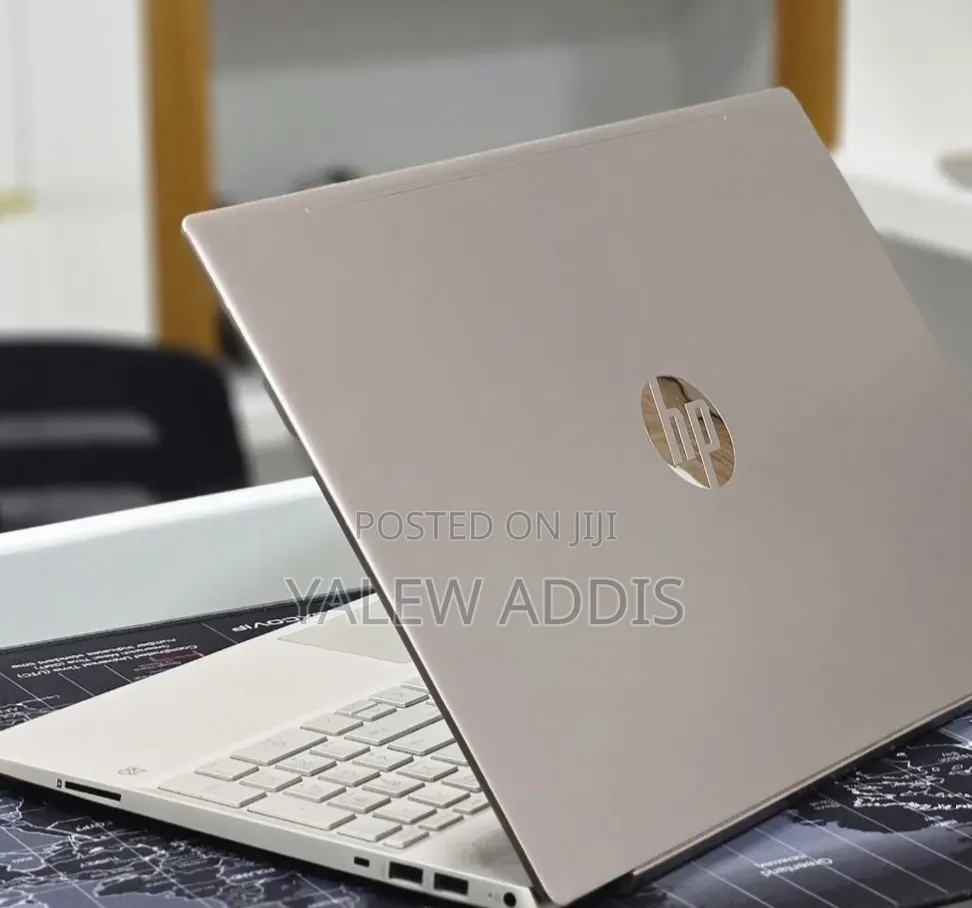 New Laptop HP Pavilion 15 8GB Intel Core i5 SSD 512GB