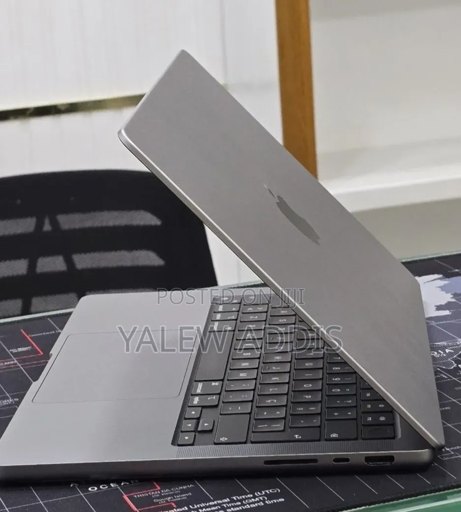 New Laptop Apple MacBook Pro 2021 M1 32GB Apple M1 SSD 512GB