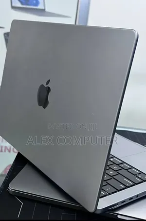 New Laptop Apple MacBook Pro 2021 M1 16GB Apple M1 Pro SSD 512GB