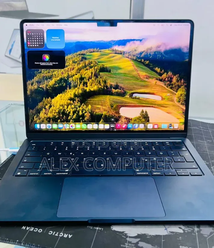 New Laptop Apple MacBook Air 2022 M2 16GB Apple M2 SSD 512GB