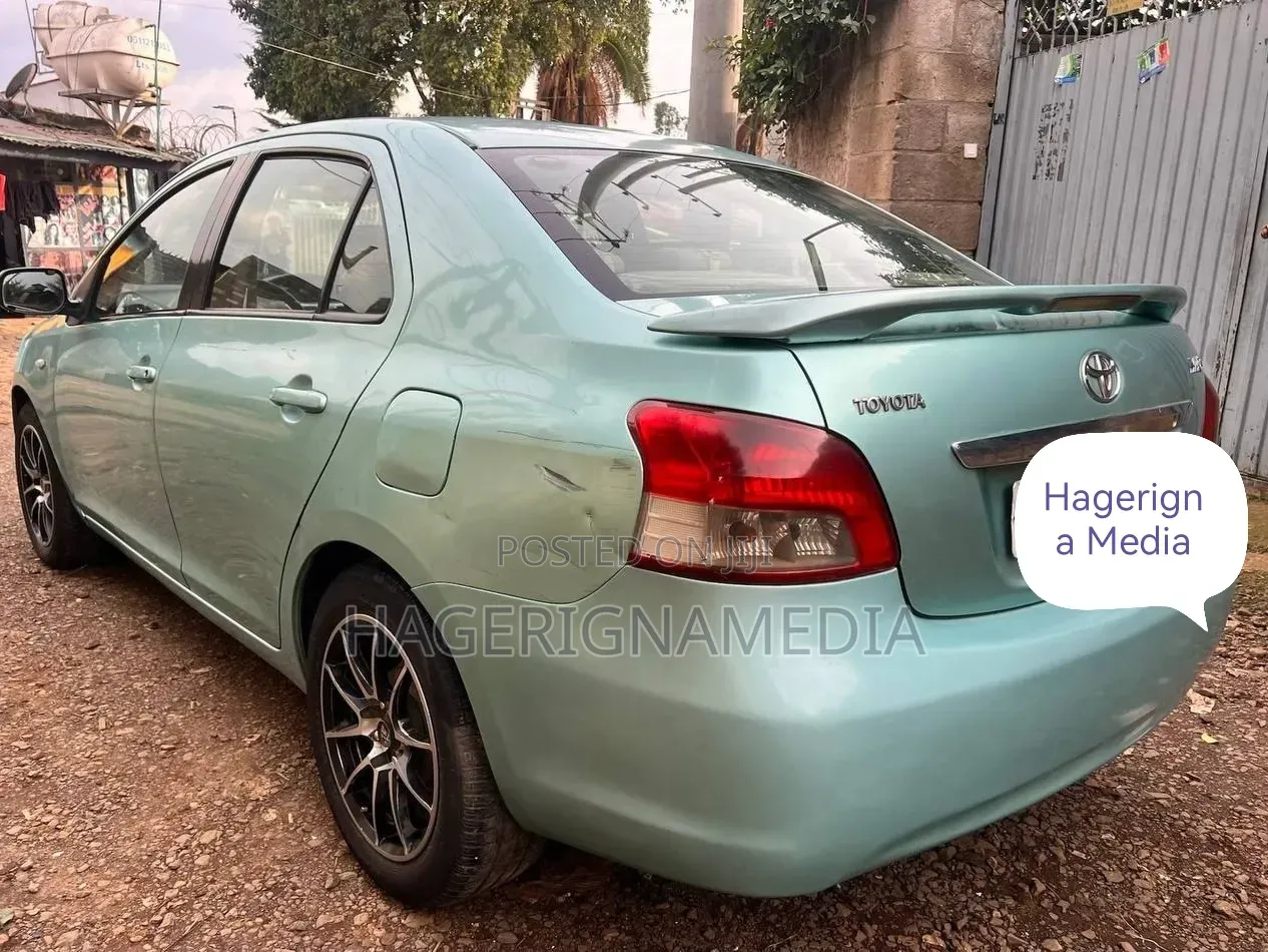 Toyota Yaris 2008 Silver