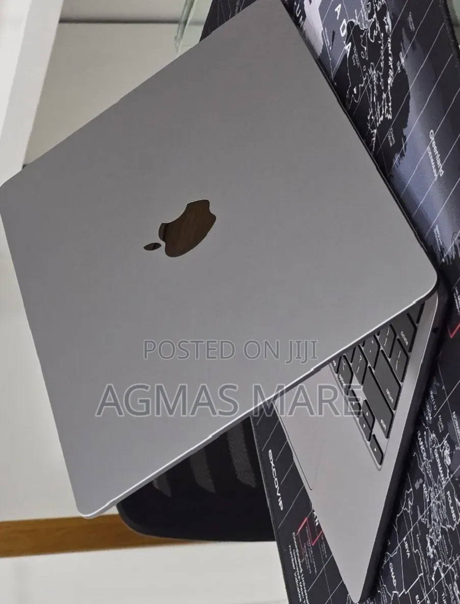 New Laptop Apple MacBook Air 2022 M2 16GB Intel Core i5 SSD 256GB
