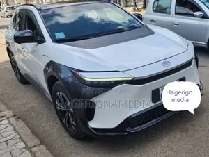 Toyota bZ4X 2023 White