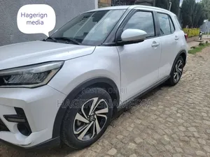 Toyota Raize 2022 White