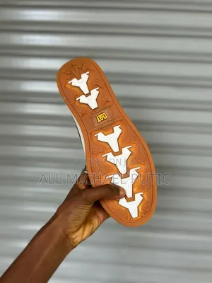 Cat Best Master Quality Shoes