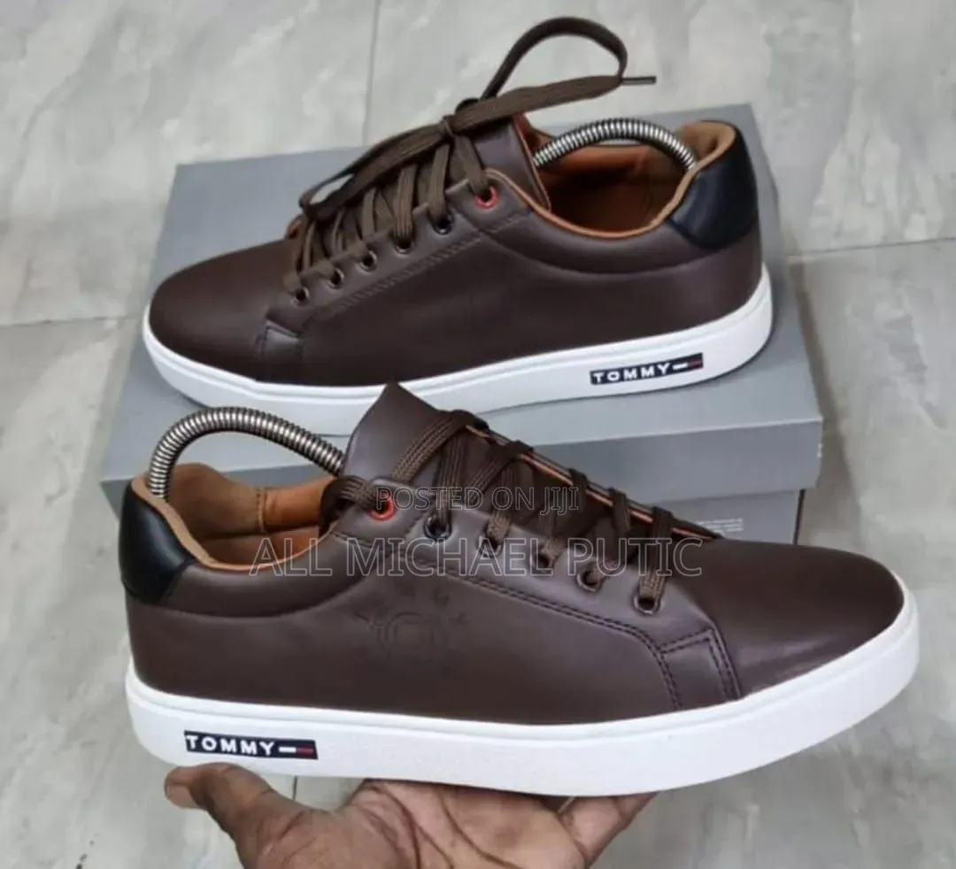 Tommy High Quality Leather Casual Shoes