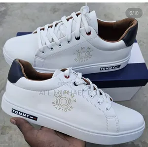 Tommy High Quality Leather Casual Shoes
