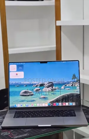 New Laptop Apple MacBook Pro 2021 M1 Max 32GB Intel Core i9 SSD 512GB