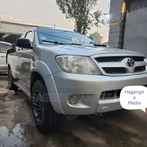 Toyota Hilux 2008 Silver