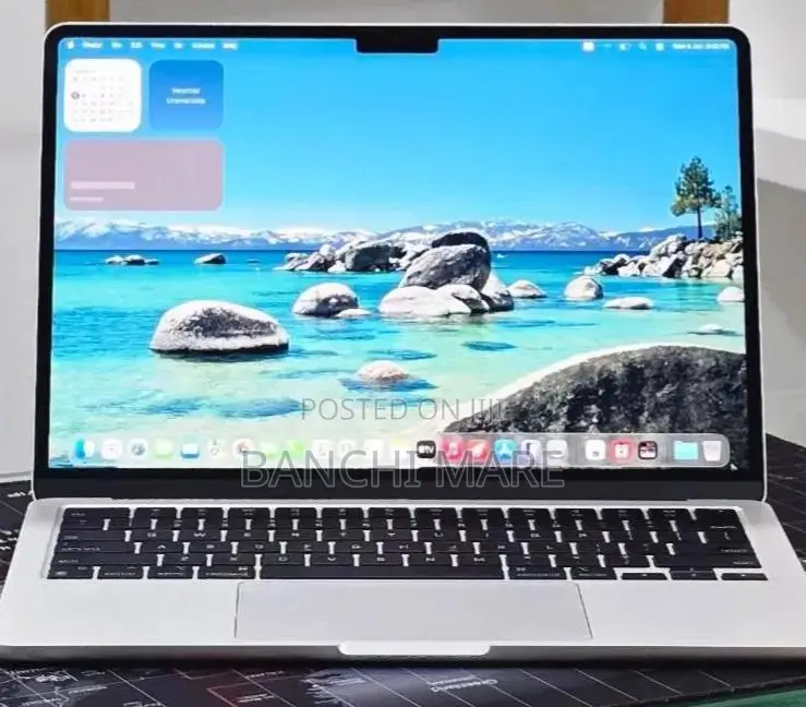 New Laptop Apple MacBook Air 2022 M2 8GB Apple M2 SSD 256GB