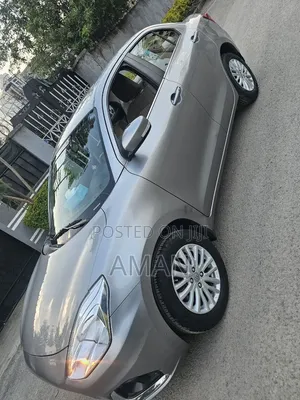 Suzuki Dzire 2022 Silver