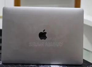 New Laptop Apple MacBook Pro 2017 16GB Intel Core i5 SSD 512GB