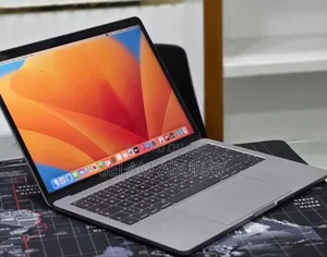 New Laptop Apple MacBook Pro 2017 16GB Intel Core i5 SSD 512GB