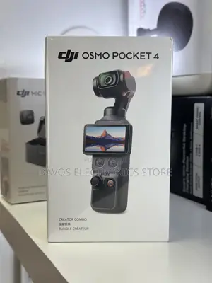 DJI Osmo Pocket 4 Creator Combo
