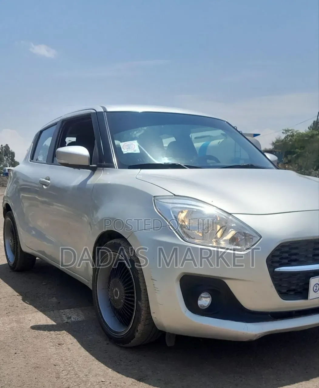Suzuki Swift 2022 Silver