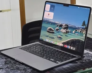 New Laptop Apple MacBook Air 2022 M2 16GB Apple M2 SSD 256GB