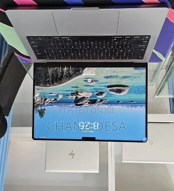 New Laptop Apple MacBook Pro 2023 M3 8GB Apple M3 Pro SSD 512GB