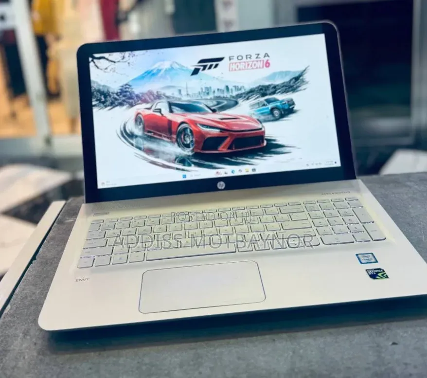 New Laptop HP Pavilion 15 8GB Intel Core i5 SSD 512GB