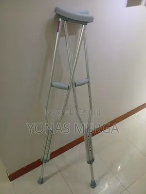 Underarm Crutches巷皮axilary Crutches麁名Handgrip Position Readily Adjusts