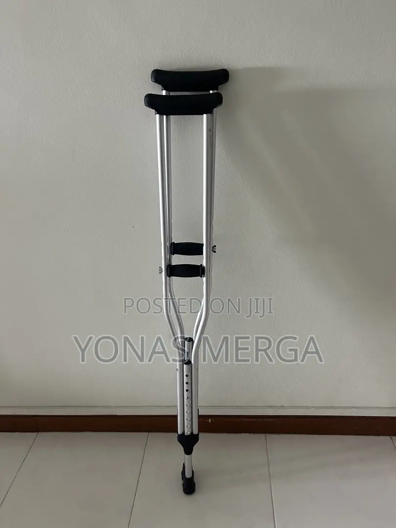 Made of Lightweight Crutches冲瑤contoured Rubber Top Pads and Hand Grips