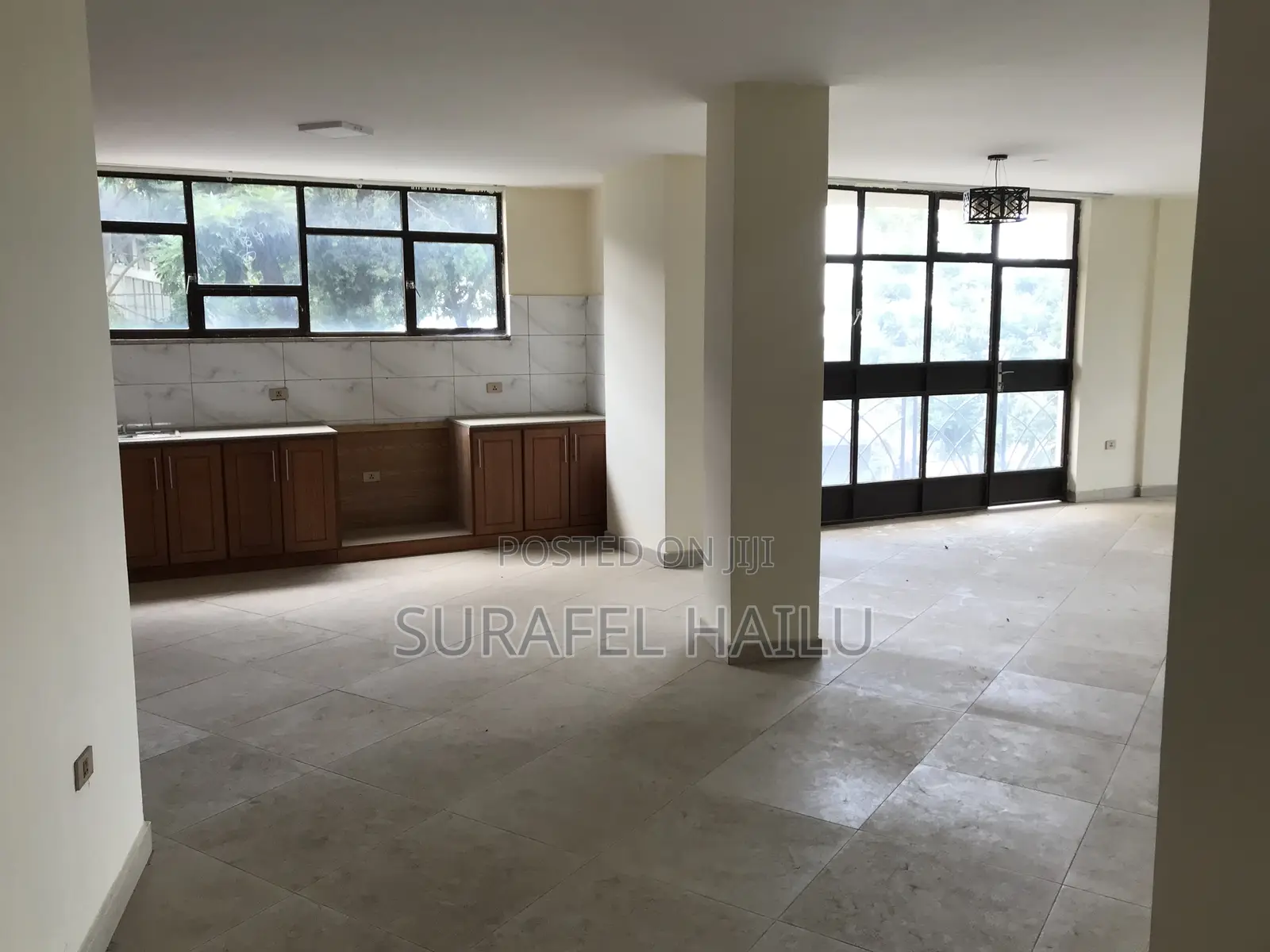 4bdrm Apartment in Addis Ketema for sale