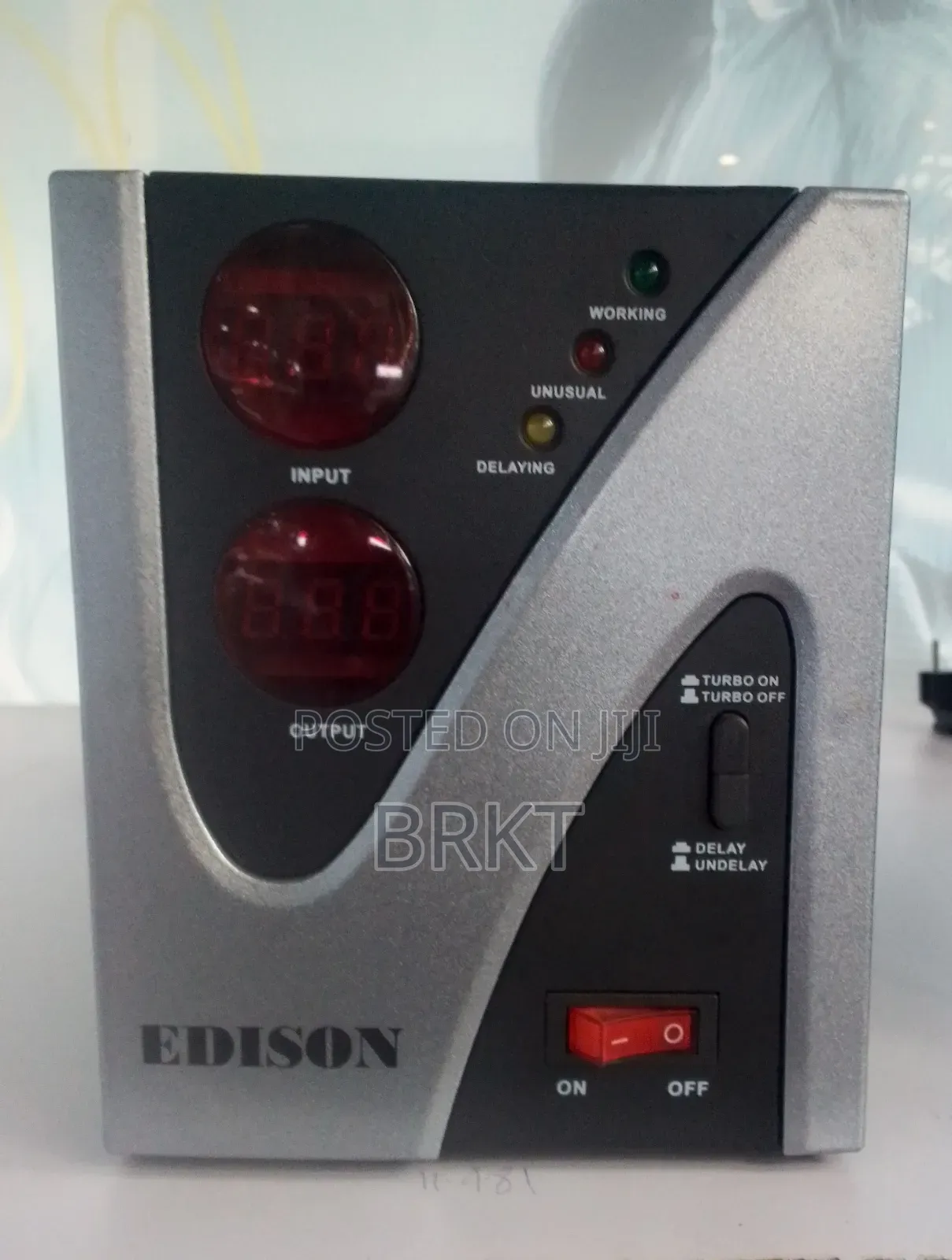 ኦሪጅናል ኤዲሰን የቮልቴጅ ማስተካከያ (EDISON Digital Voltage Stabilizer)