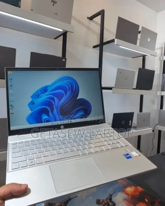 New Laptop HP Pavilion 15 16GB Intel Core i7 SSD 512GB