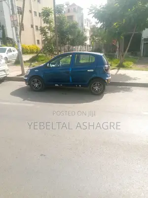 Toyota Yaris 1.0 2005 Blue