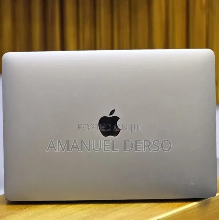 New Laptop Apple MacBook Pro 2021 M1 16GB Apple M1 Pro SSD 256GB