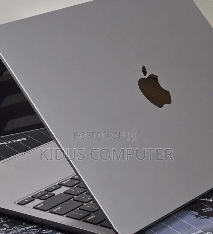 New Laptop Apple MacBook Air 2023 M2 16GB Apple M2 SSD 256GB