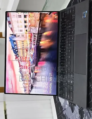 New Laptop Dell XPS 13 16GB Intel Core i7 SSD 512GB