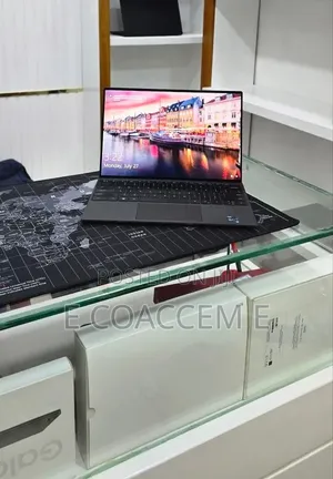 New Laptop Dell 16GB Intel Core i7 SSD 512GB