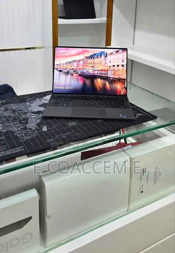 New Laptop Dell 16GB Intel Core i7 SSD 512GB