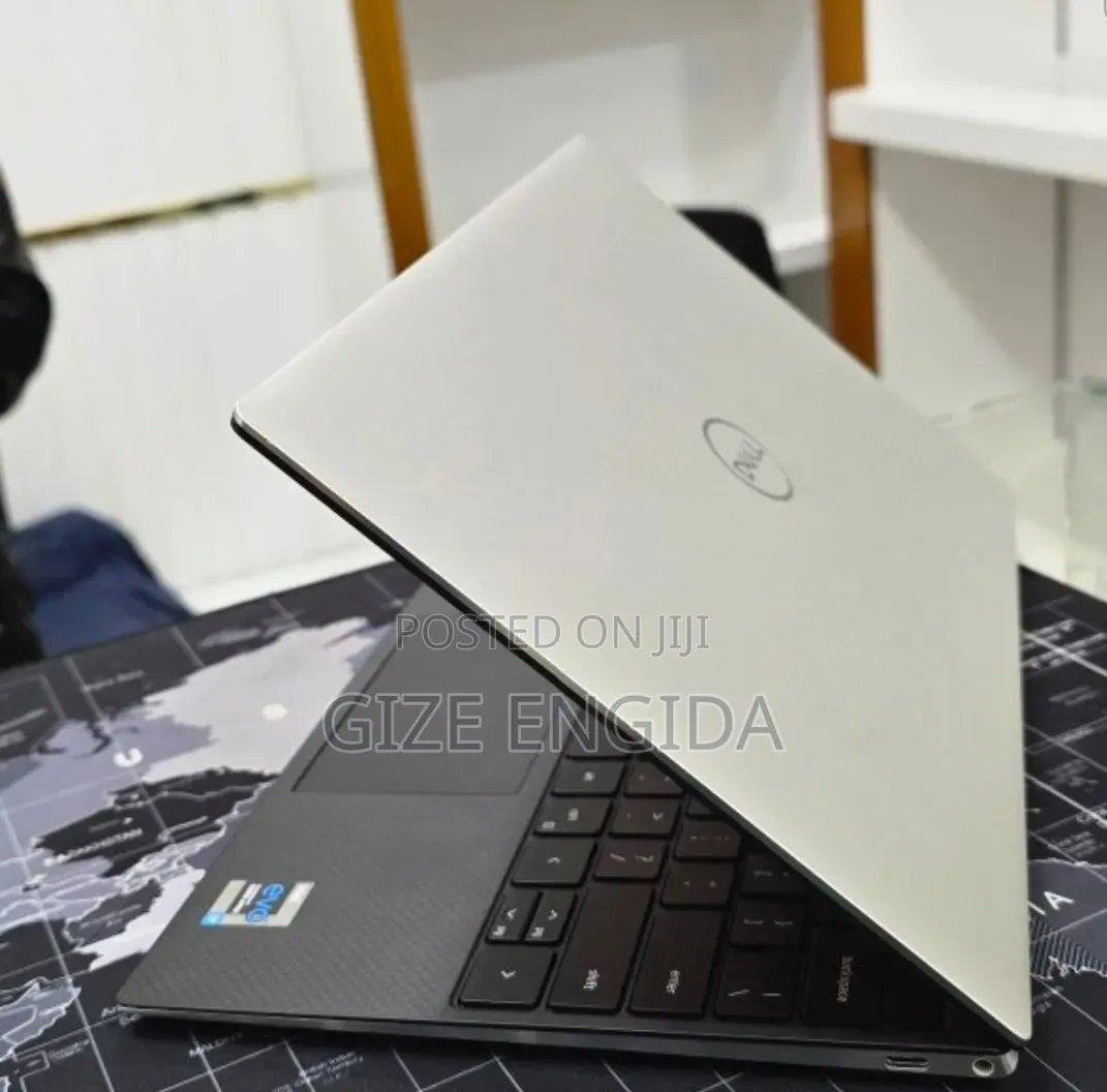 New Laptop Dell XPS 13 16GB Intel Core i7 SSD 512GB